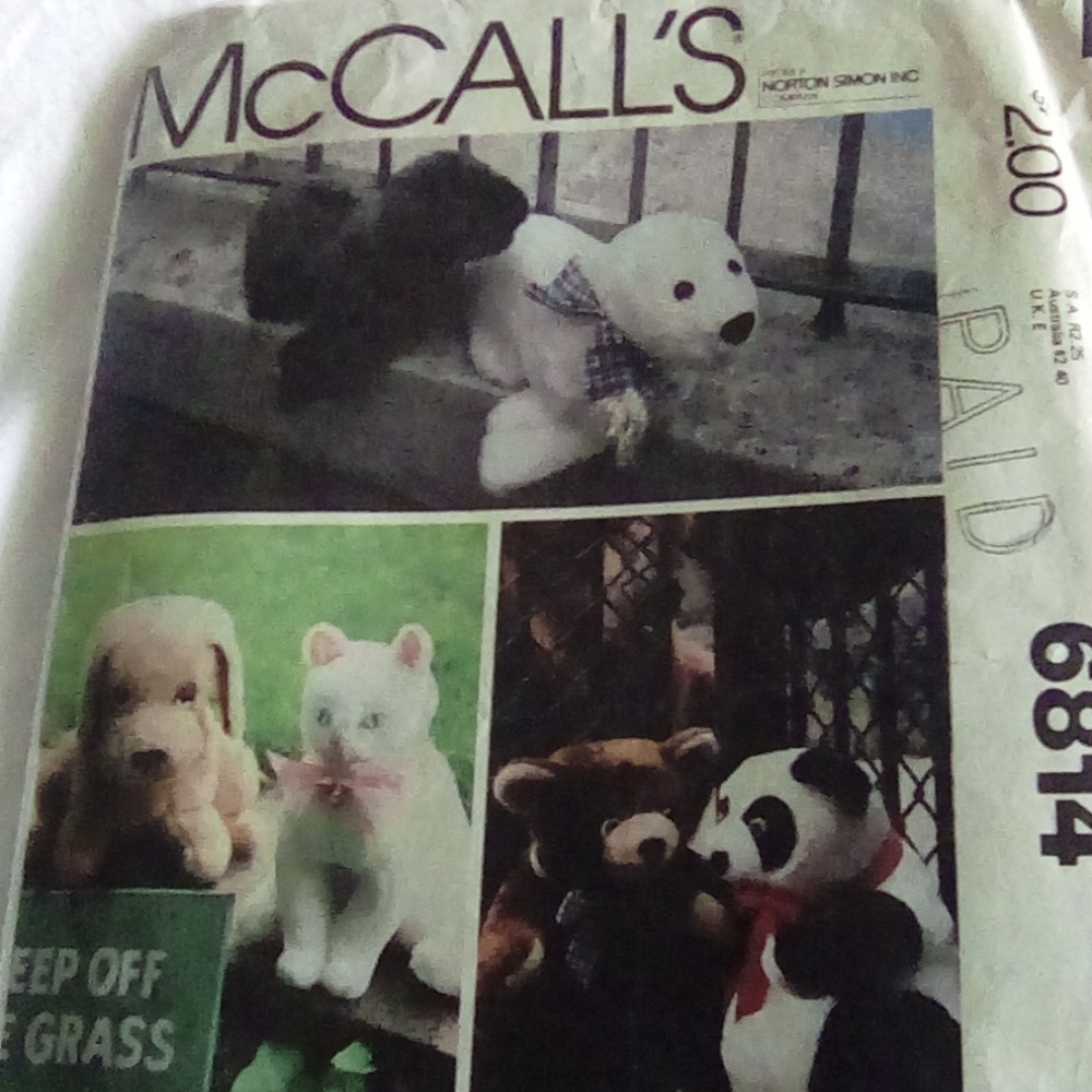 Vintage McCall's Bear Panda Cat Seal